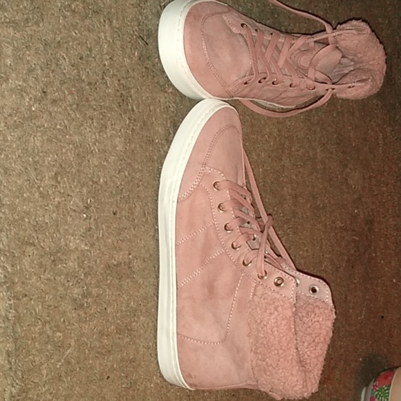 Shoes - Picture 1 of 1